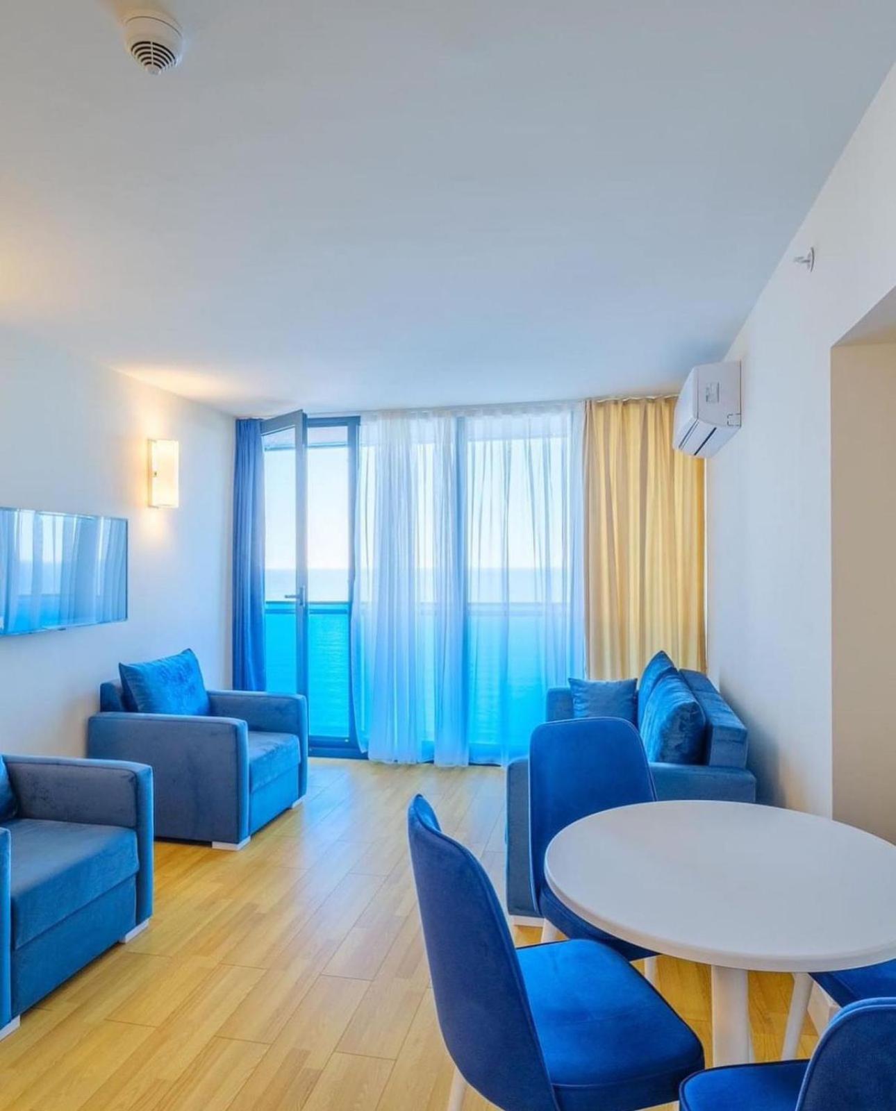 Luxury Panorama Sea View Apartment & Central Batoemi Buitenkant foto