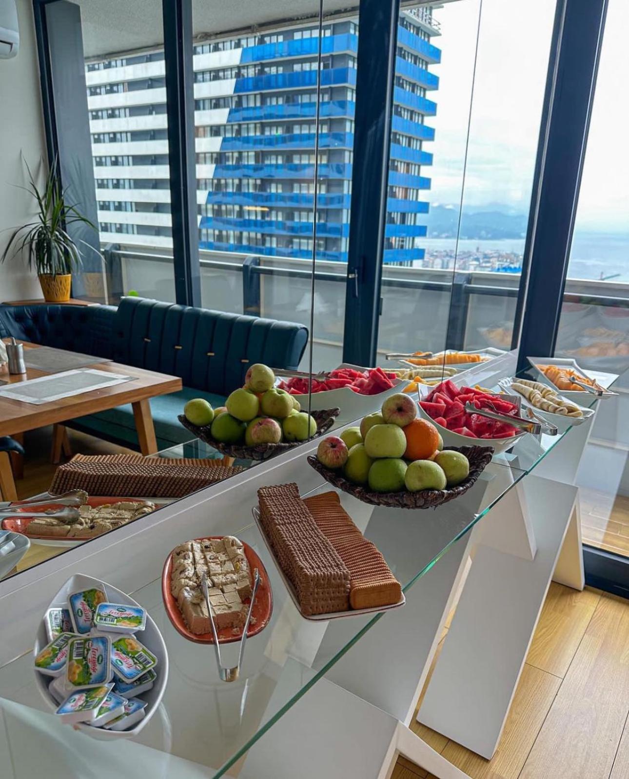 Luxury Panorama Sea View Apartment & Central Batoemi Buitenkant foto